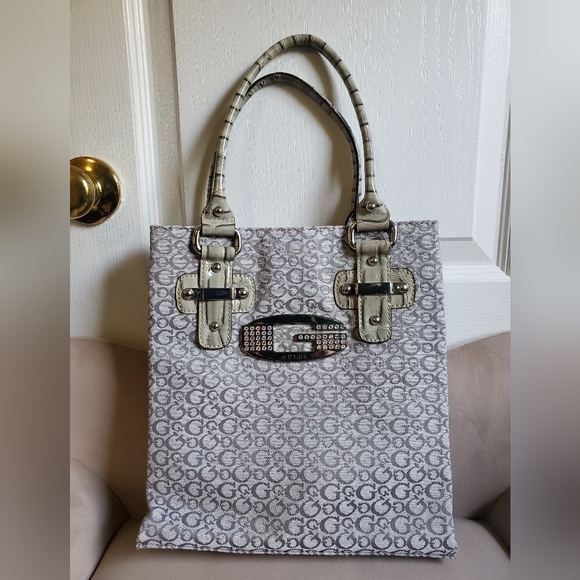 Vintage Guess Tansy Silver Rhinestone Signature Handbag - Picture 1 of 16